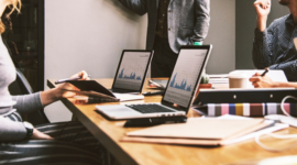 Praktik bisnis di Amerika Serikat telah lama menjadi fokus perhatian, menandai dirinya sebagai pusat inovasi dan kewirausahaan dengan dinamika yang sangat adaptif.