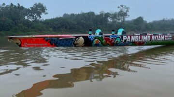Panglimo Hitam Bintang Nagoghi : Melaju ke Hari Ke-3 Festival Pacu Jalur Kenegerian Pulau Panjang Hilir