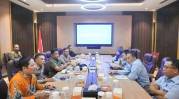 Perjuangkan Sekolah Terintegrasi dan Jalan Tol, Muklisin Temui Deputi III KSP