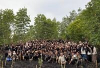 Aktivitas penghijauan atau pembelajaran lingkungan di Riau.